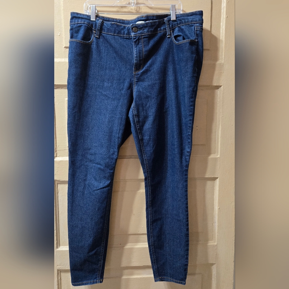 Old Navy Super Skinny Denim Jeans Size: 20 Plus GUC